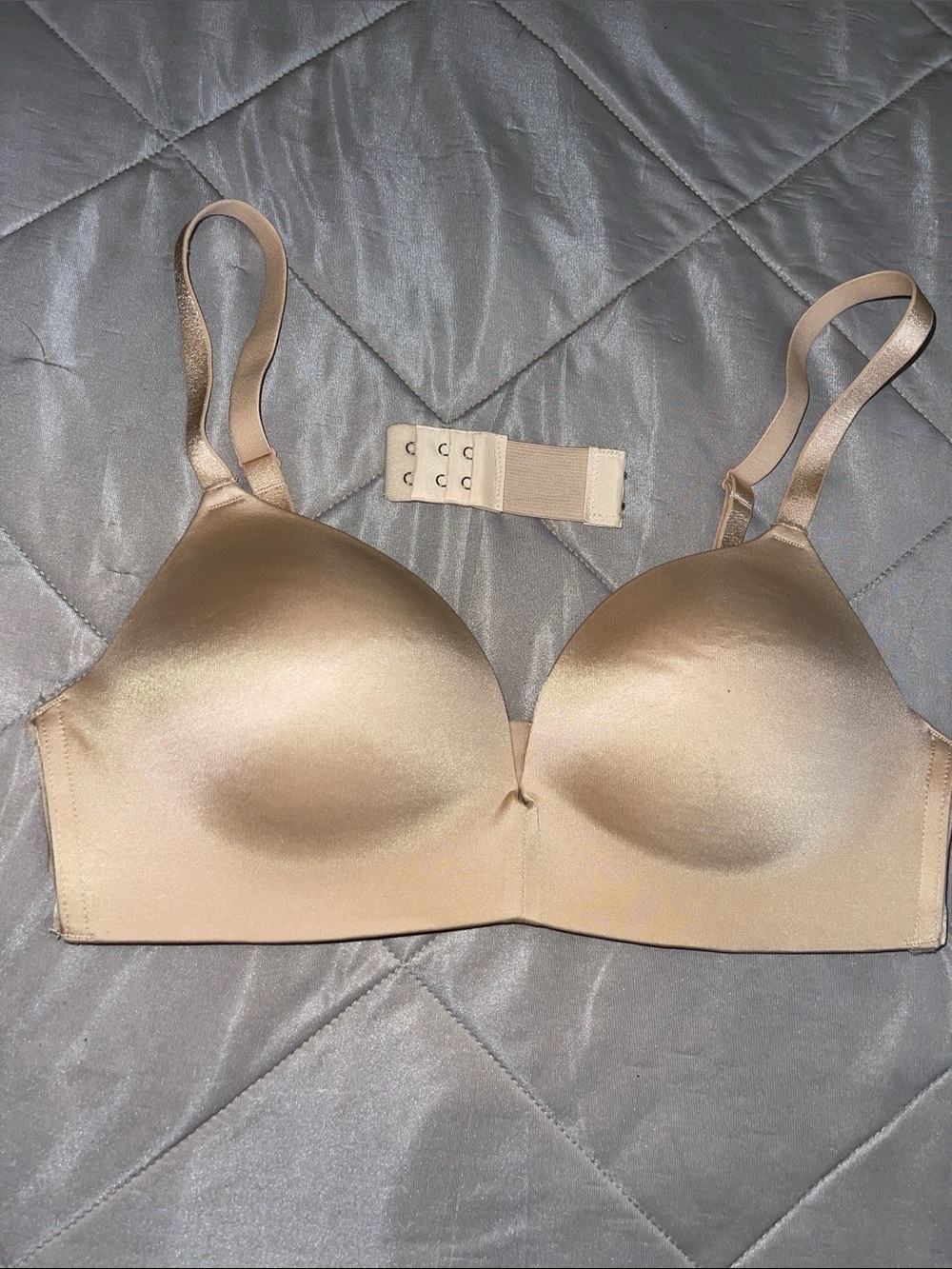 Auden 36B Nude Bra • Molded Cup Everyday Bra • Includes 3‑Hook Extender